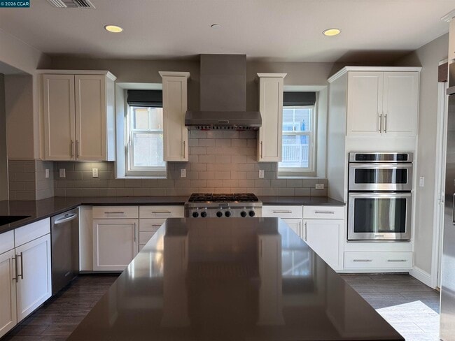 Building Photo - 64 Persimmon Walk
