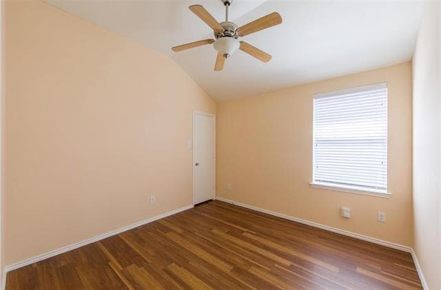 Building Photo - 1824 Heron Dr