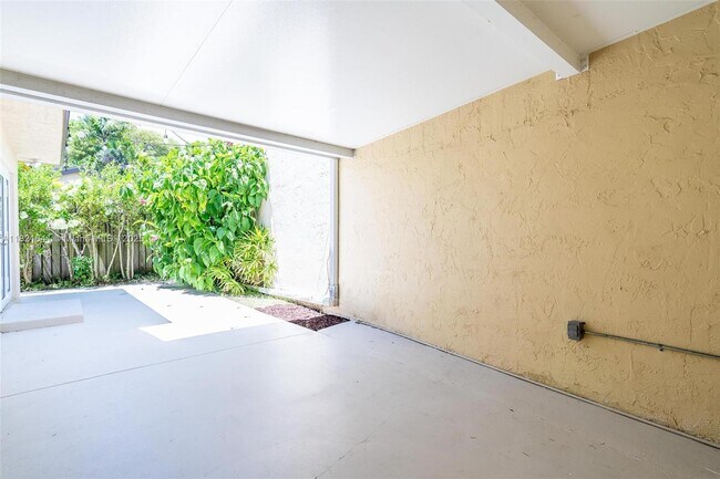 Building Photo - 9148 SW 129th Ln
