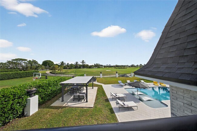 Building Photo - 4312 NE 22nd Ave