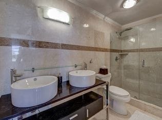 Master Bathroom - 9100 W Bay Harbor Dr