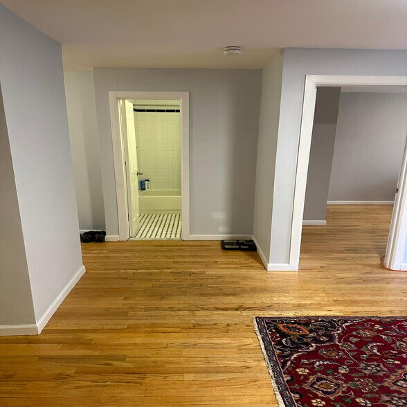 Building Photo - 277 Broadway