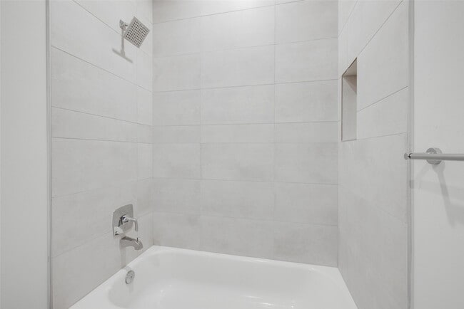 Building Photo - 4402 Santorini Ln