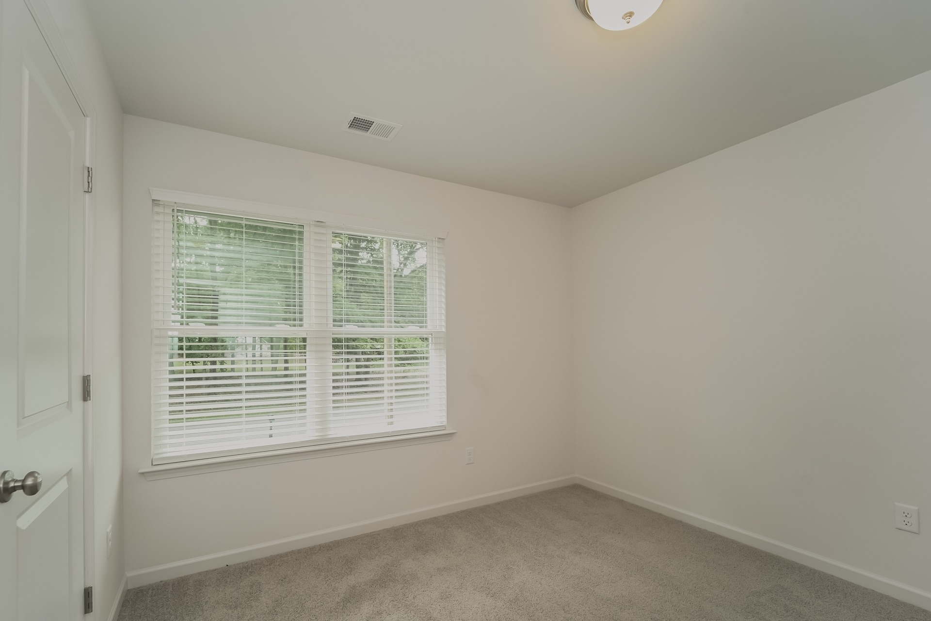 Building Photo - 7121 Plott Rd
