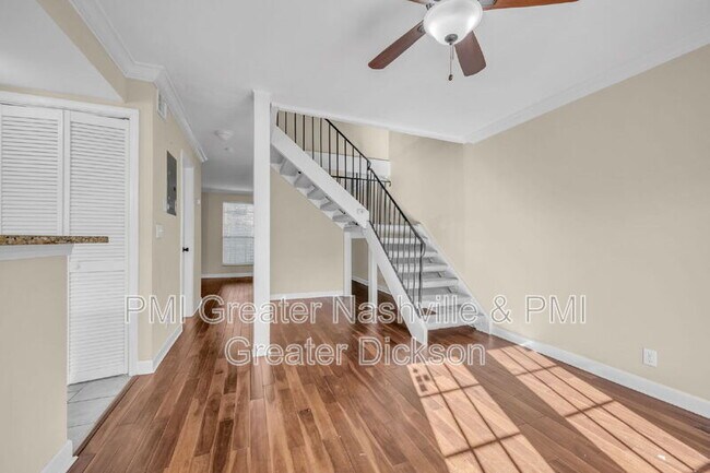 Building Photo - 8207 Sawyer Brown Rd