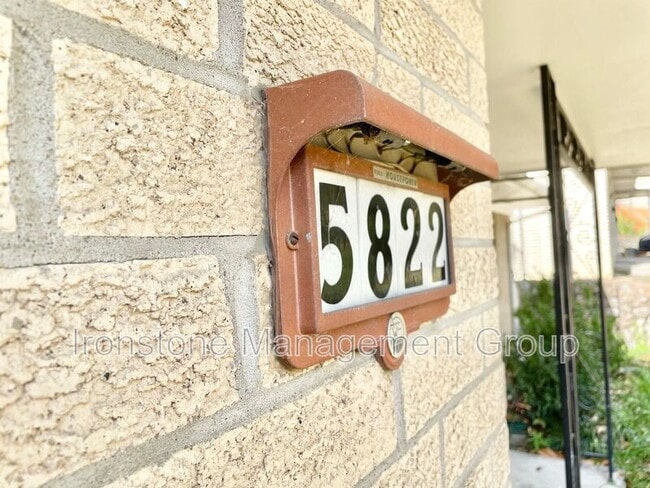 Building Photo - 5822 E 35th St