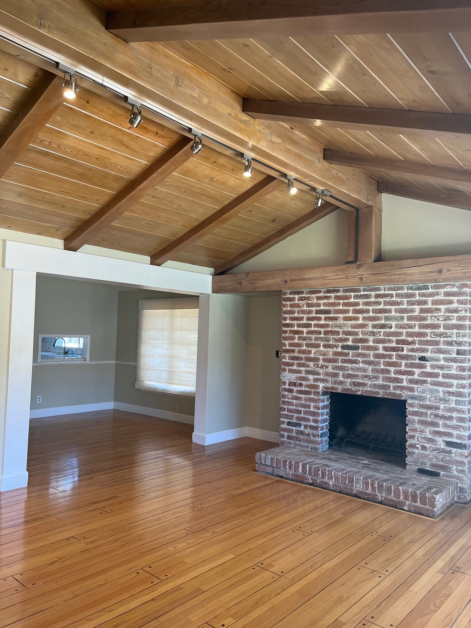 Building Photo - 21216 Velicata St