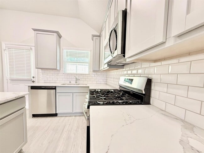 Building Photo - 22858 Ephesus Ave