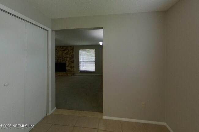 Building Photo - 8338 Knotts Landing Dr E