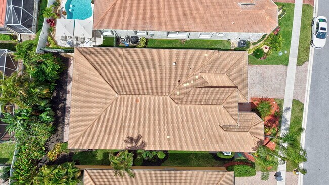 Building Photo - 7032 Vivaldi Ln