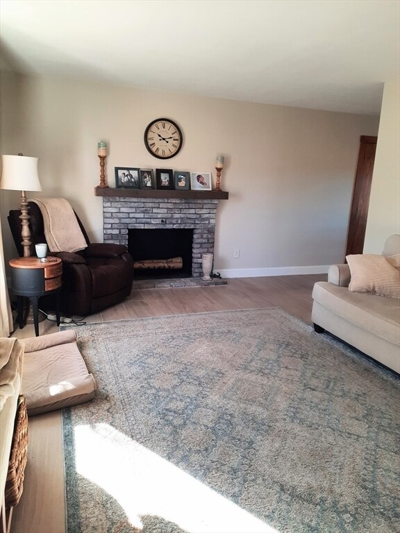 Building Photo - 21 Anderson Dr