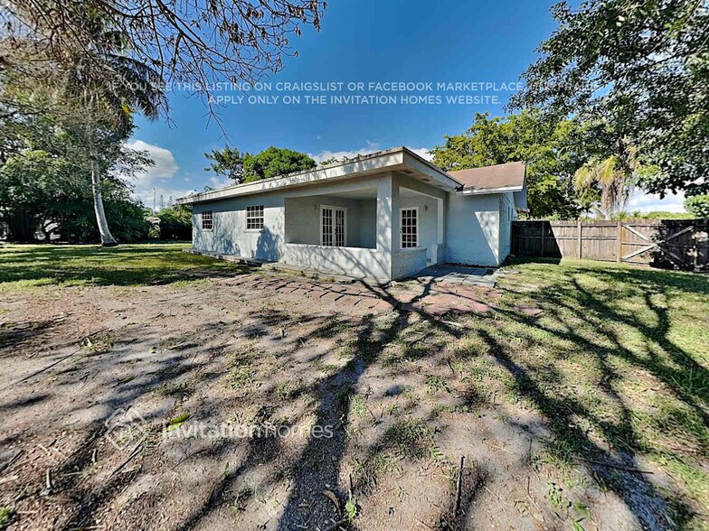 Building Photo - 12900 SW 191st Terrace