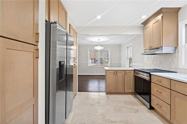 Building Photo - 1135 Vista Trail NE