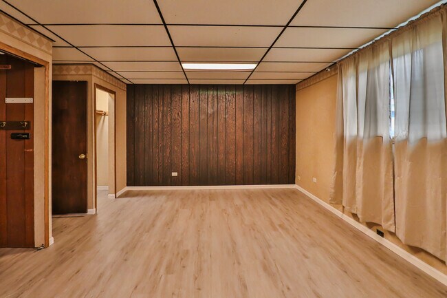 Building Photo - 7119 Stanford Dr