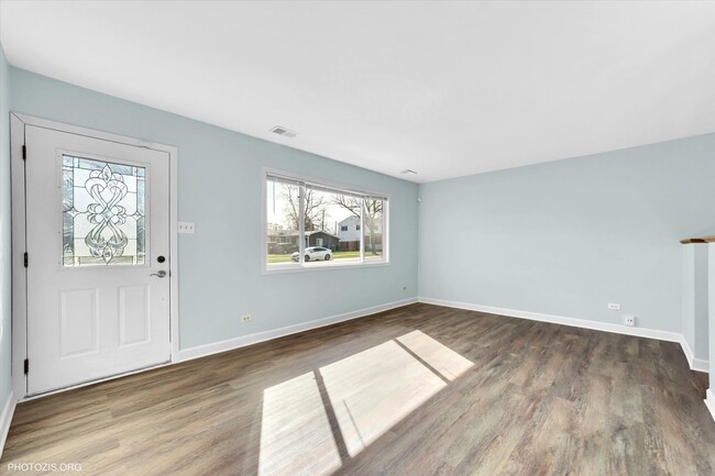 Building Photo - 14600 Ash St