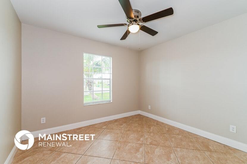 Building Photo - 818 SW 31st St