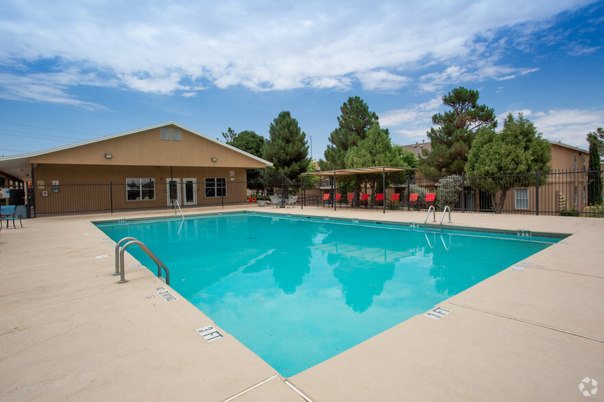 Building Photo - The Meridian Apartments