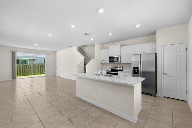 Building Photo - 167 Whispering Brk Dr