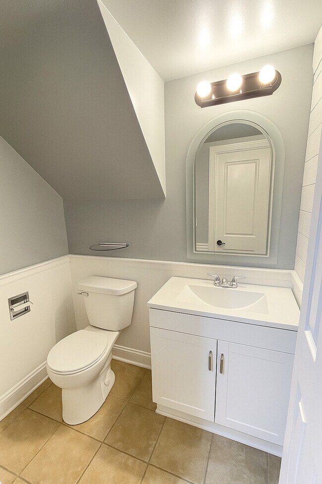 Building Photo - 329 Pinto Dr