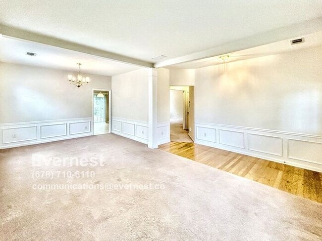 Building Photo - Comfortable 3-Bedroom Home with Prime Loca...