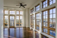 Building Photo - 2235 E 6th St