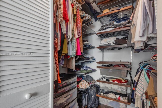 Building Photo - 335 S Biscayne Blvd