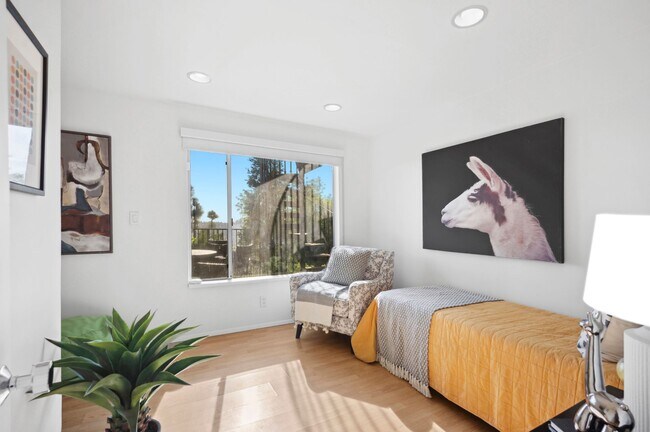 Building Photo - 3772 San Rafael Ave