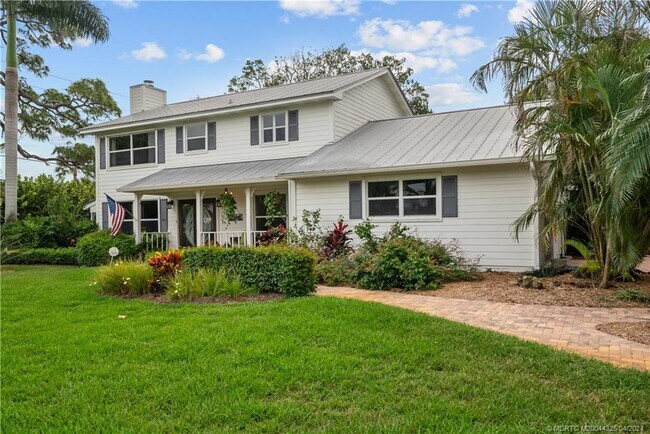 Building Photo - 3 Rio Vista Dr