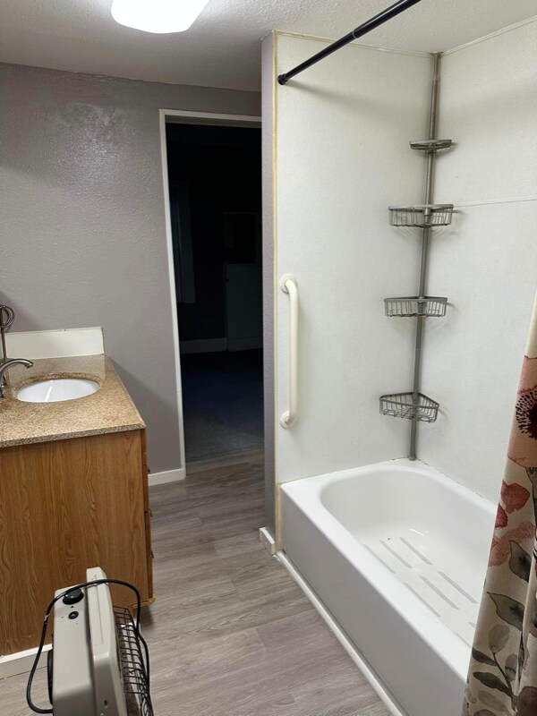 Building Photo - 306 Sutton St