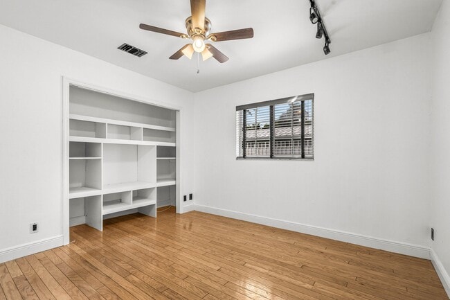 Building Photo - 1775 SW 8th St