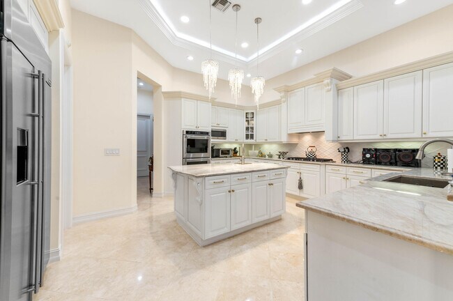 Building Photo - 17665 Middlebrook Way