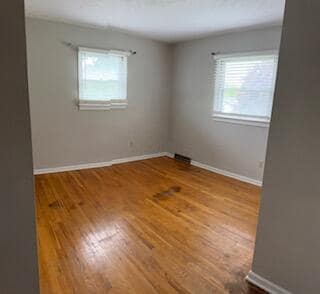 Building Photo - 2272 Oakhurst Dr