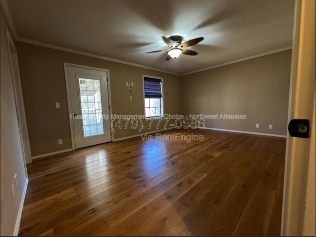 Building Photo - 23 N Howard Pl