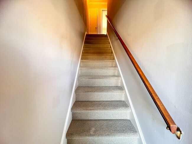 Building Photo - 2350 Bay Meadows Ct