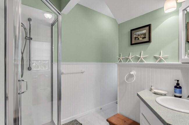 Building Photo - 72 Navesink Ave