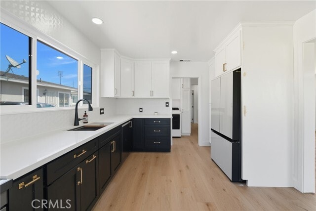 Building Photo - 9312 S 6th Ave