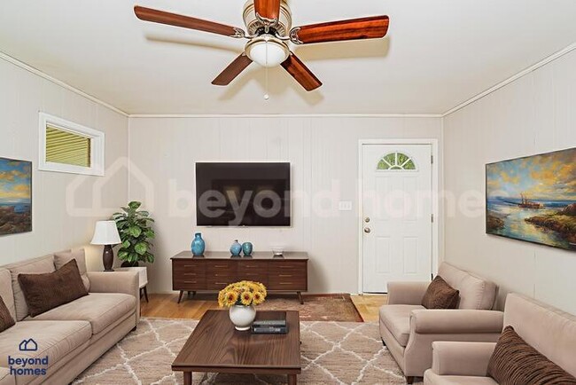 Building Photo - Cozy Comfort Meets Classic Charm in Killough Springs!