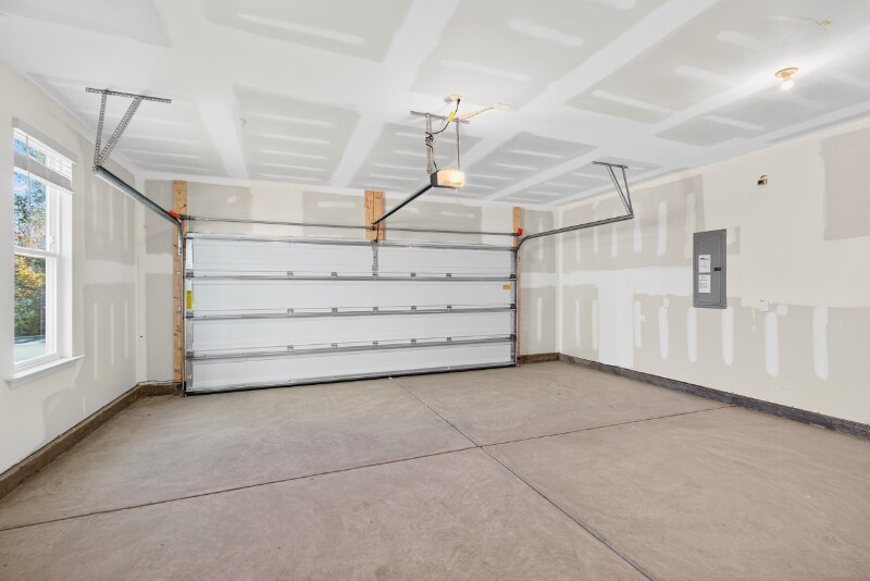 Building Photo - 315 Chesapeake Cmns St