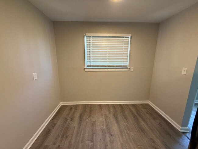 Building Photo - Renovated 3-Bedroom Ranch with 2-Car Garag...