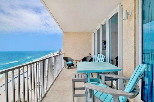 Building Photo - 365 E Beach Blvd