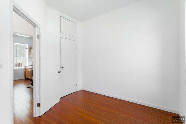 Building Photo - 1 bedroom in Brooklyn NY 11222