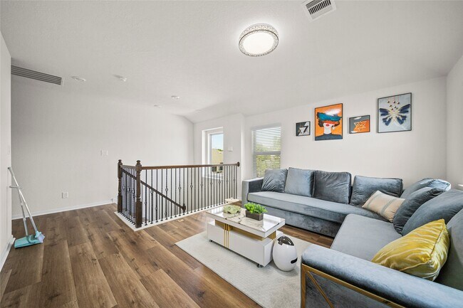 Building Photo - 5815 River Timber Trl