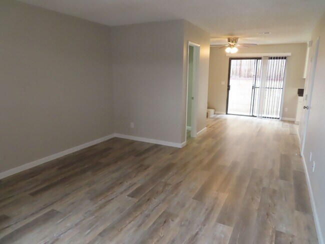 Building Photo - 1392 Tempra Pl