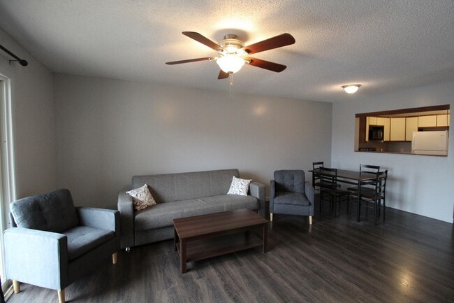 Building Photo - 1346 Hunters Rd