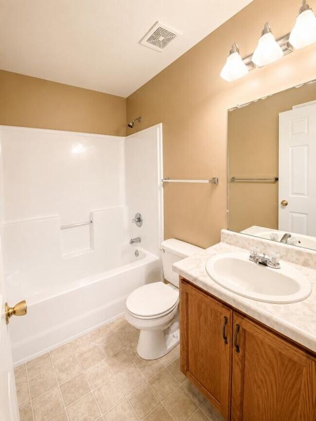 Building Photo - Spacious Ranch Living with Bonus Room & Big Backyard — Minutes from Fort Campbell!