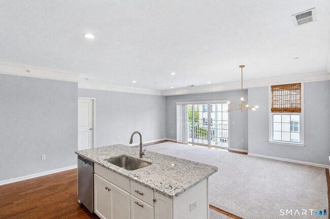 Building Photo - 922 Old Pasture Dr