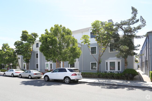 Building Photo - NO A/P: Finerman - Durant
