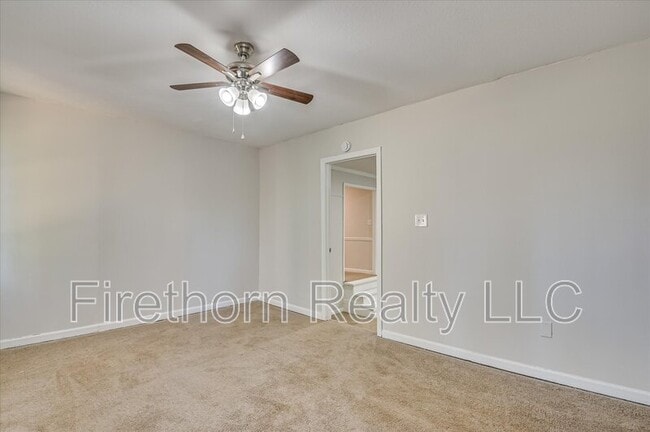 Building Photo - 2349 Henry Cir