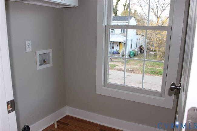 Building Photo - 1130 W High St