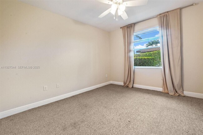 Building Photo - 15275 SW 38th St